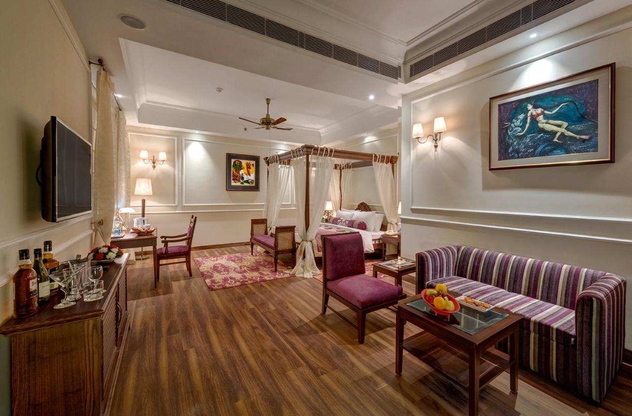Hotel The Astor Kalkuta Zewnętrze zdjęcie